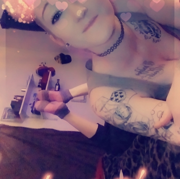 Meet your Posher, Gemini - Picture 6 of 6